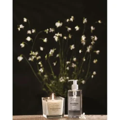 Fabrique de Styles Bougies Parfumées>Bougie parfumée poivre rose, rose, musc noir 45h - La tête dans les étoiles Argent