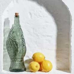 Fabrique de Styles Carafes Et Pichets>Bouteille Poisson en verre recyclé sablé 1.1l Sauge
