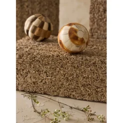 Fabrique de Styles Petits Objets Déco>Lot de 6 boules décoratives en résine et ivoire d10cm - Karumba Brun